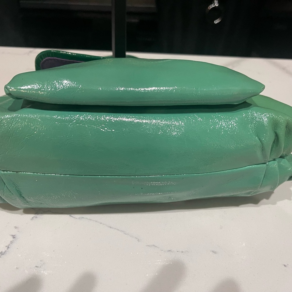 Coach Poppy Groovy patent leather Green Shoulder Bag - Picture 4 of 10
